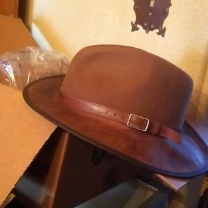 Felt county fedora with leather brim.